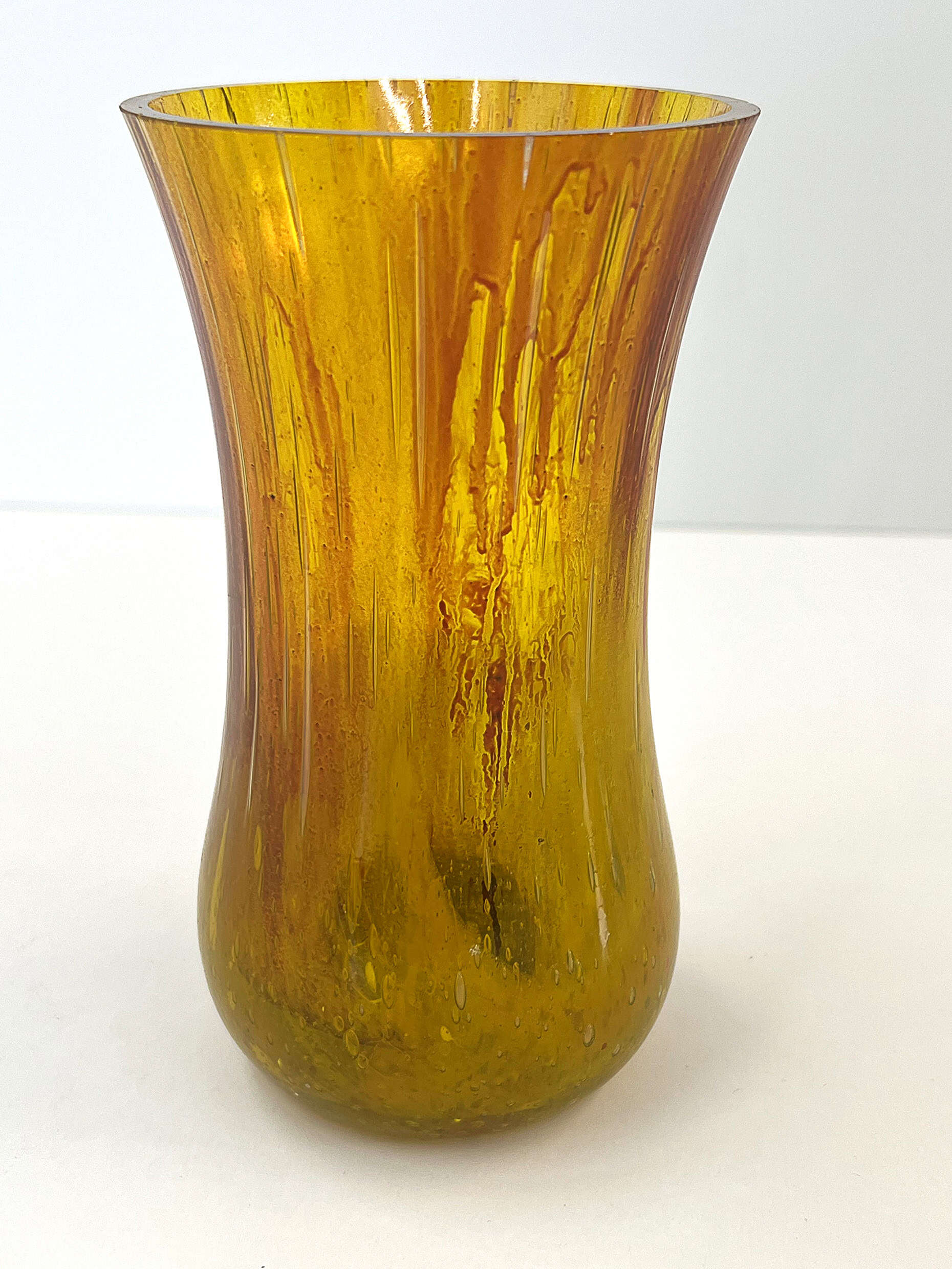 YeloDark 1 – Bild 1